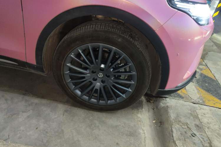Used Leapmotor C11 2024 Range-Extended 300 Luxury Edition Right Front Wheel Hub