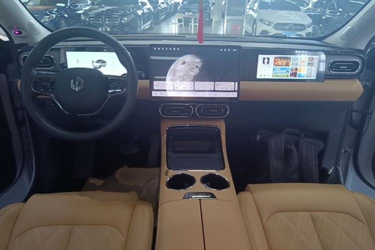 Used Leapmotor C11 2024 All-Electric 580 Luxury Edition Center Console