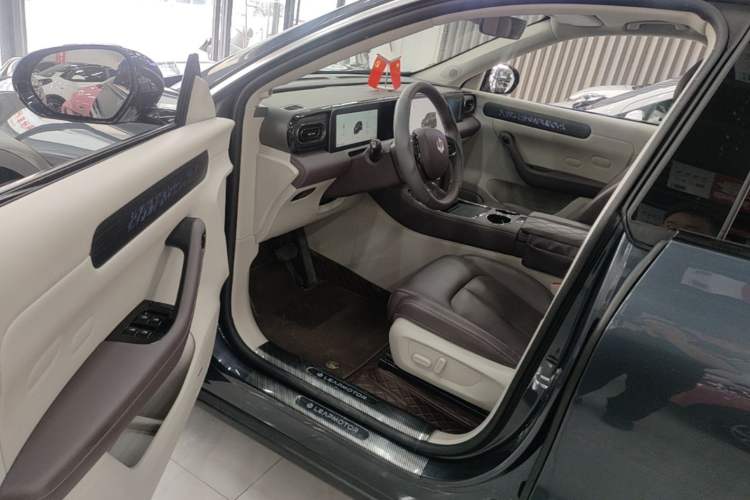 Used Leapmotor C11 2024 All-Electric 580 Luxury Edition Driver Seat