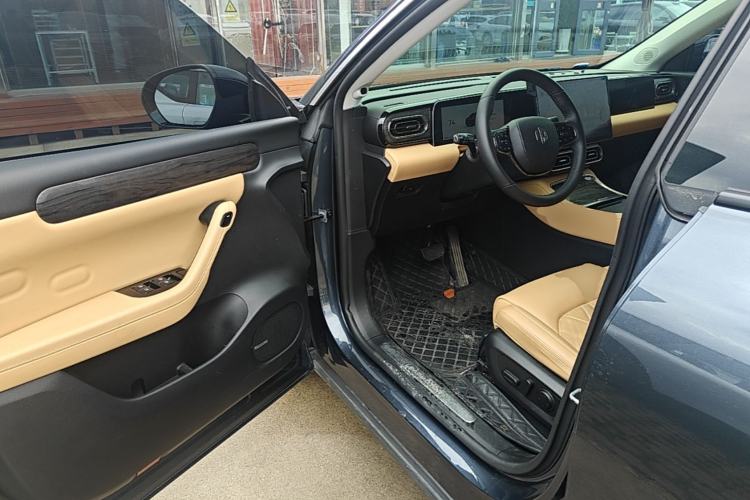 Used Leapmotor C11 2024 Range-Extended 300 Luxury Edition Driver Seat
