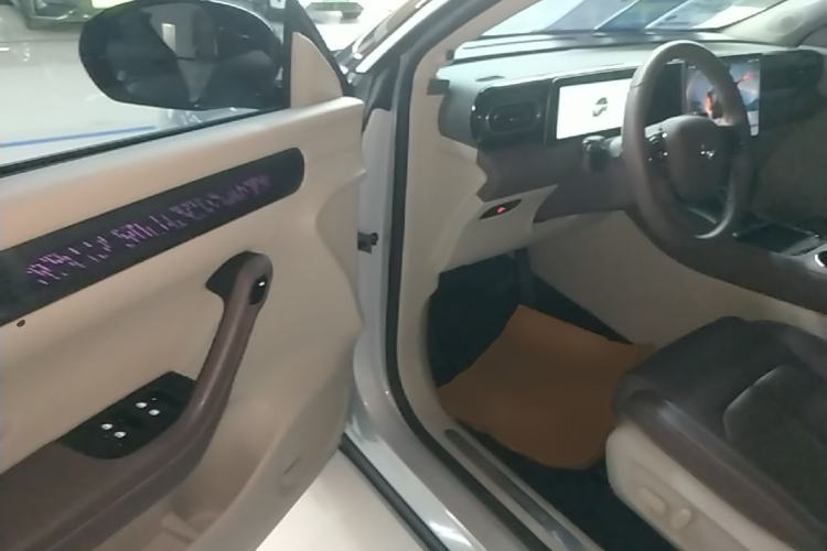 Used Leapmotor C11 2024 Range-Extended 300 Luxury Edition Driver Seat