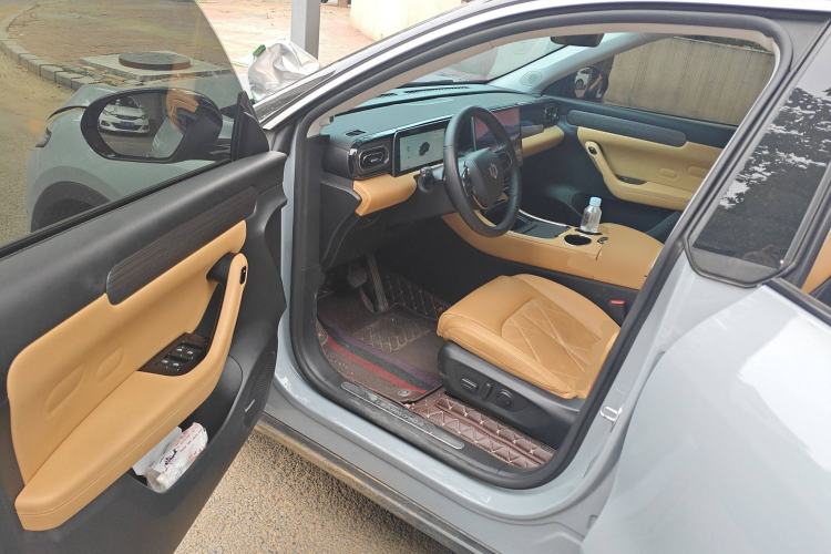 Used Leapmotor C11 2024 All-Electric 580 Luxury Edition Driver Seat