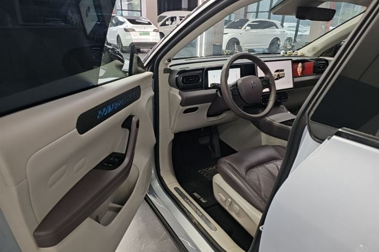 Used Leapmotor C11 2024 All-Electric 580 Luxury Edition Driver Seat