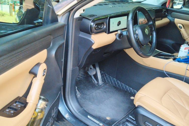 Used Leapmotor C11 2024 All-Electric 580 Luxury Edition Driver Seat