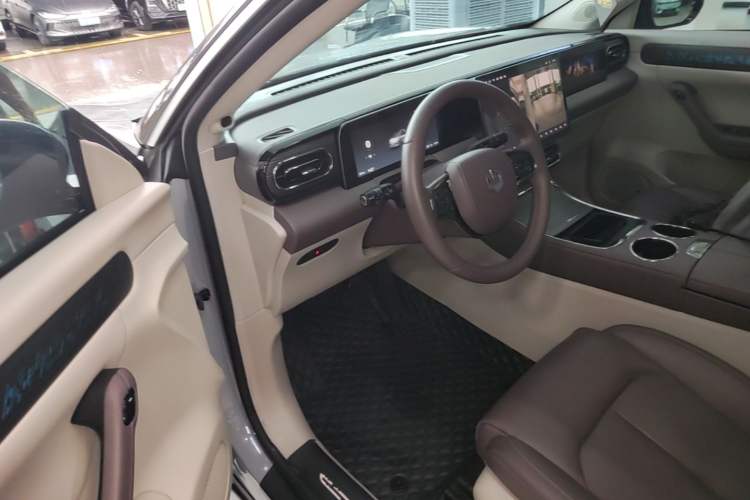 Used Leapmotor C11 2024 All-Electric 580 Luxury Edition Driver Seat