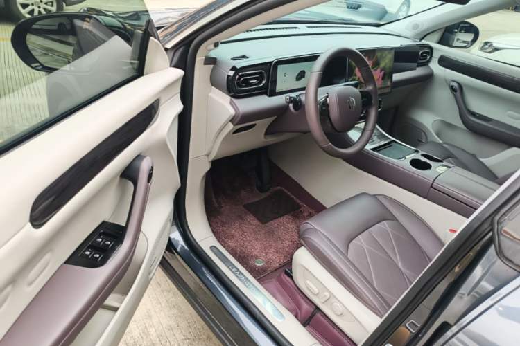Used Leapmotor C11 2024 Range-Extended 300 Luxury Edition Driver Seat