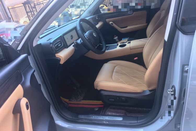 Used Leapmotor C11 2024 Range-Extended 300 Luxury Edition Driver Seat