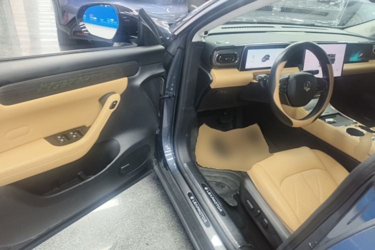 Used Leapmotor C11 2024 All-Electric 580 Luxury Edition Driver Seat