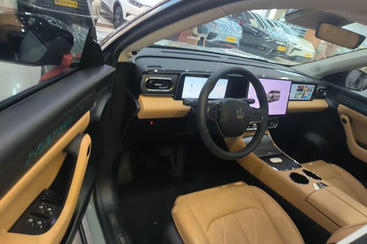 Used Leapmotor C11 2024 All-Electric 580 Luxury Edition Driver Seat