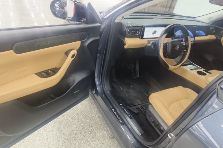 Used Leapmotor C11 2024 All-Electric 580 Luxury Edition Driver Seat