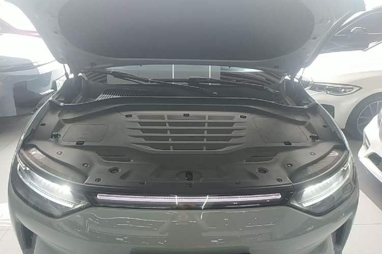 Used Leapmotor C11 2024 All-Electric 580 Luxury Edition Engine Bay