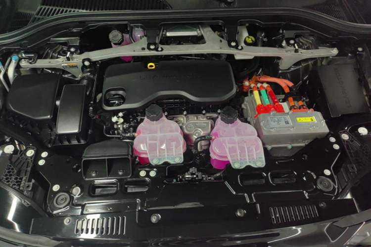 Used Leapmotor C11 2024 Range-Extended 300 Luxury Edition Engine Bay
