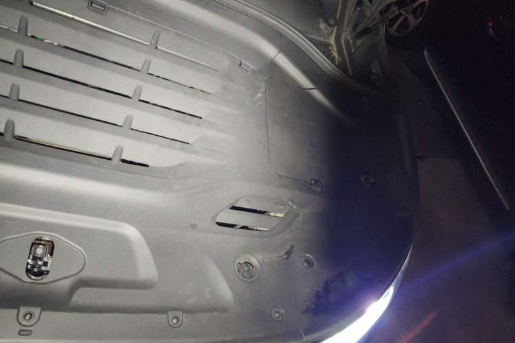 Used Leapmotor C11 2024 All-Electric 580 Luxury Edition Engine Bay Left