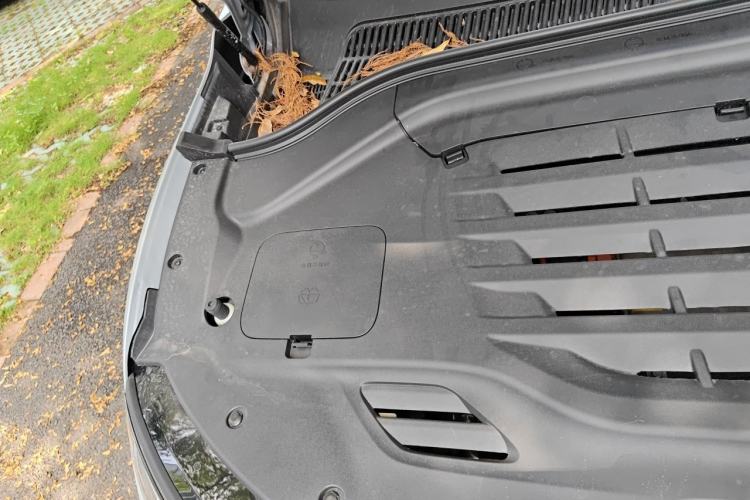 Used Leapmotor C11 2024 All-Electric 580 Luxury Edition Engine Bay Right