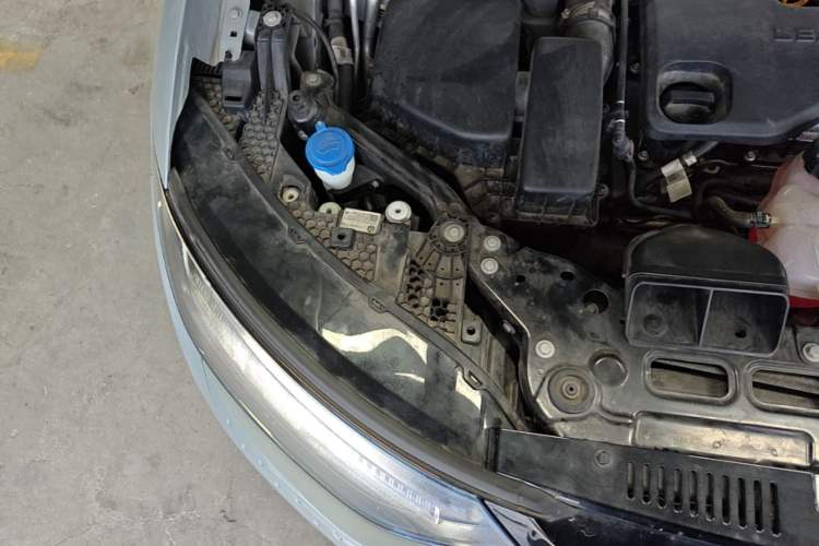 Used Leapmotor C11 2024 Range-Extended 300 Luxury Edition Engine Bay Right