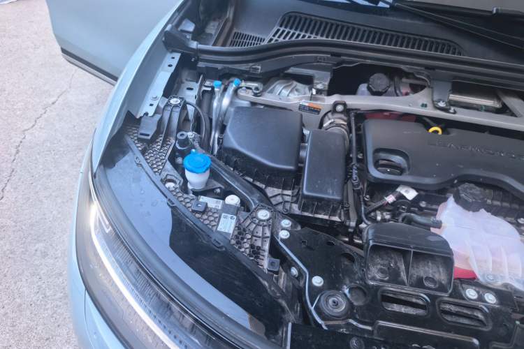 Used Leapmotor C11 2024 Range-Extended 300 Luxury Edition Engine Bay Right