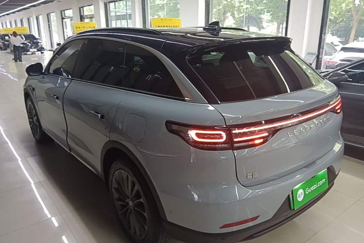 Used Leapmotor C11 2024 Range-Extended 300 Luxury Edition Exterior 2
