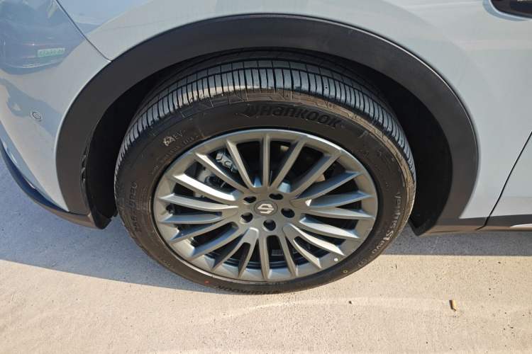 Used Leapmotor C11 2024 Range-Extended 300 Luxury Edition Exterior 2