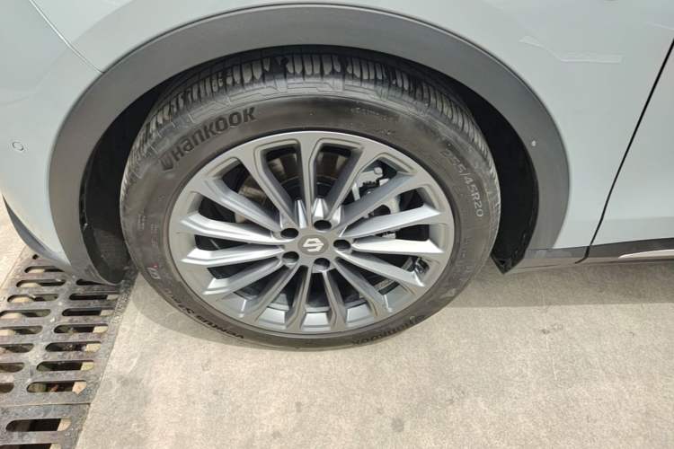 Used Leapmotor C11 2024 All-Electric 580 Luxury Edition Exterior 2