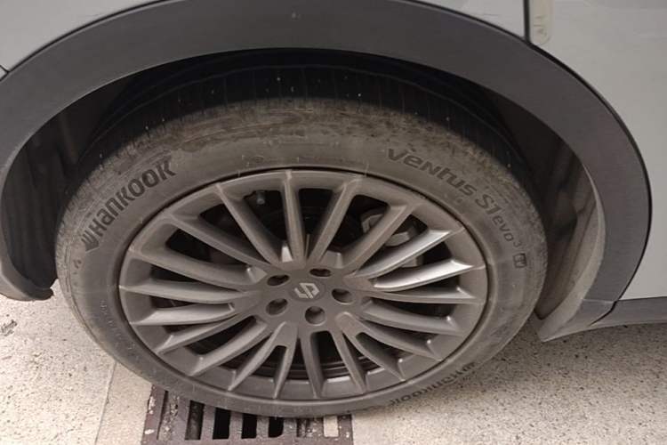 Used Leapmotor C11 2024 All-Electric 580 Luxury Edition Exterior 3