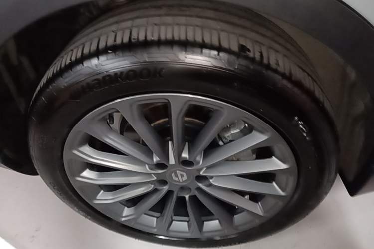 Used Leapmotor C11 2024 All-Electric 580 Luxury Edition Exterior 5