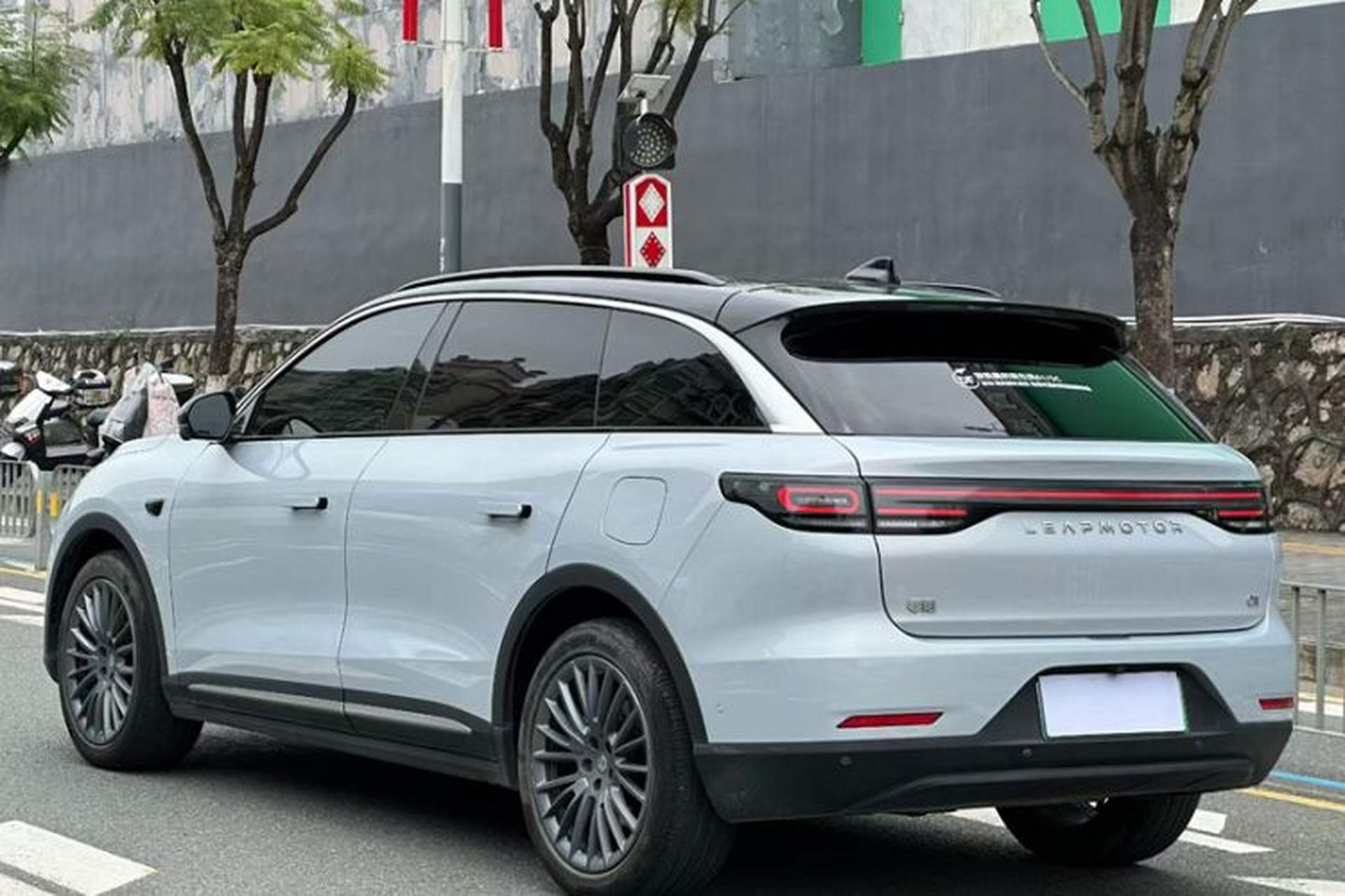 Used Leapmotor C11 2024 Range-Extended 300 Luxury Edition Exterior 7