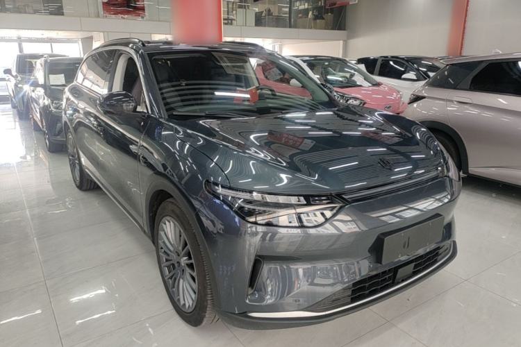 Used Leapmotor C11 2024 All-Electric 580 Luxury Edition Front Right 45 Deg