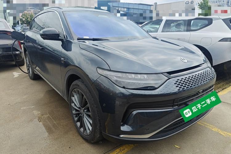 Used Leapmotor C11 2024 Range-Extended 300 Luxury Edition Front Right 45 Deg