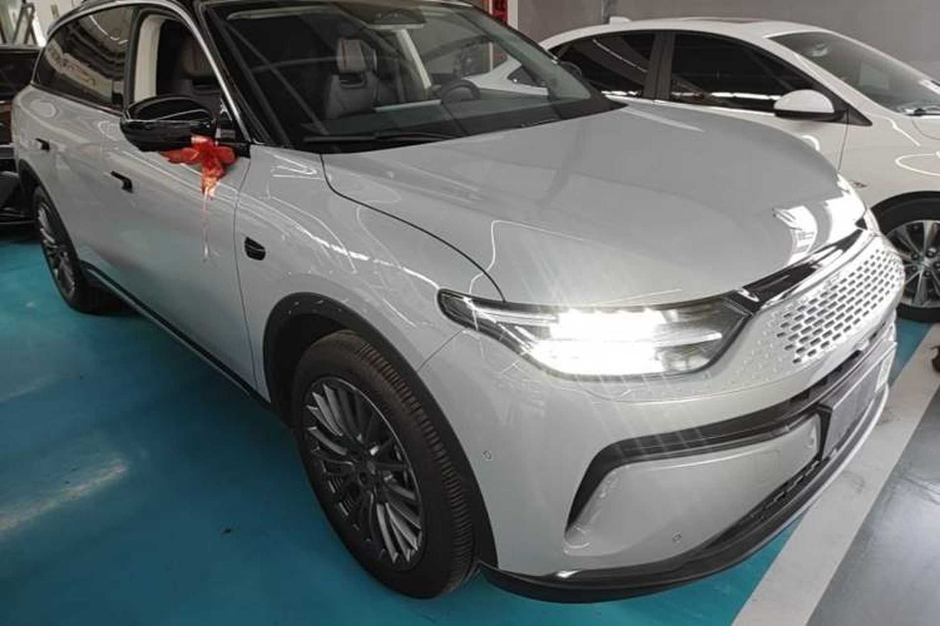 Used Leapmotor C11 2024 Range-Extended 300 Luxury Edition Front Right 45 Deg