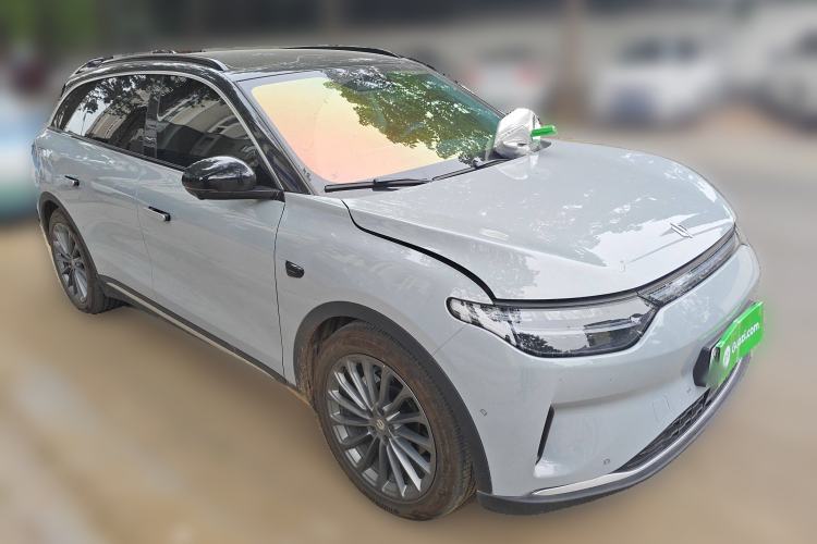 Used Leapmotor C11 2024 All-Electric 580 Luxury Edition Front Right 45 Deg