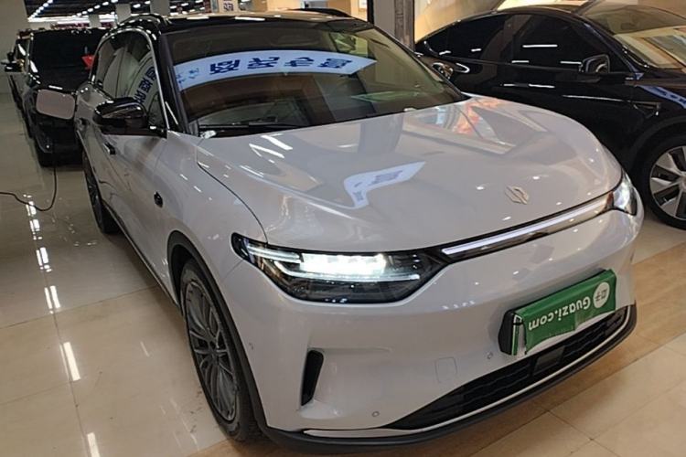 Used Leapmotor C11 2024 All-Electric 580 Luxury Edition Front Right 45 Deg