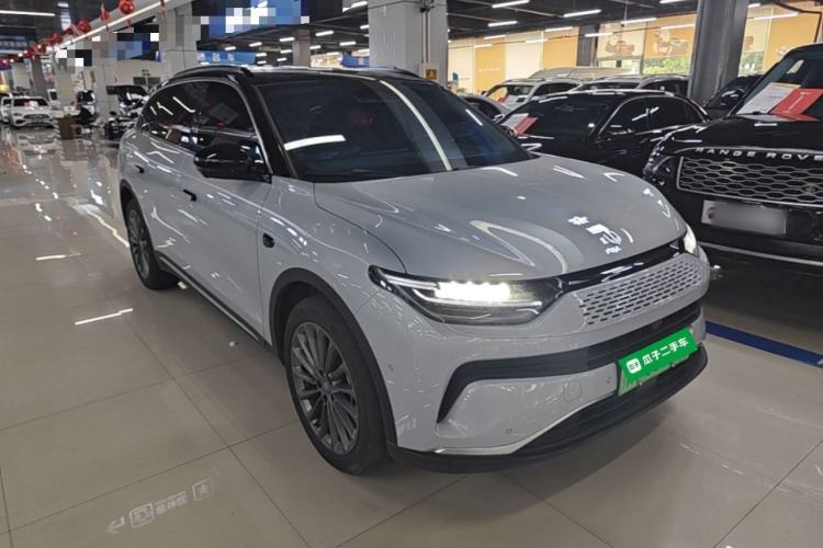 Used Leapmotor C11 2024 Range-Extended 300 Luxury Edition Front Right 45 Deg