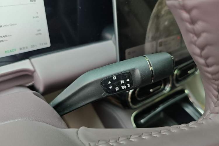 Used Leapmotor C11 2024 All-Electric 580 Luxury Edition Gear Lever
