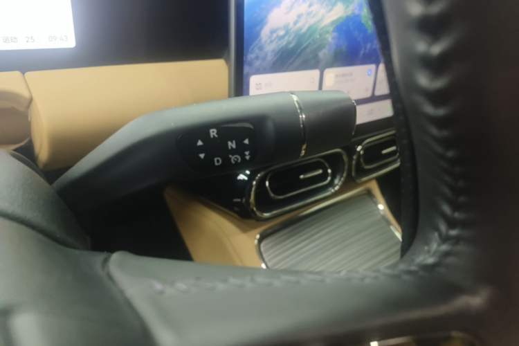 Used Leapmotor C11 2024 All-Electric 580 Luxury Edition Gear Lever