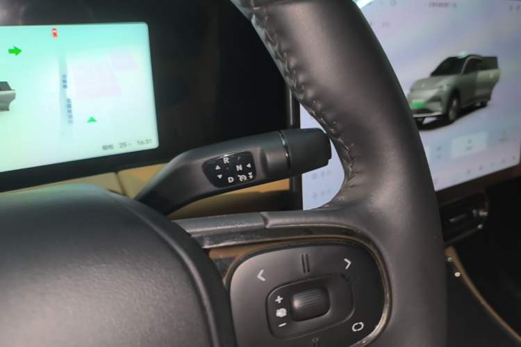 Used Leapmotor C11 2024 All-Electric 580 Luxury Edition Gear Lever