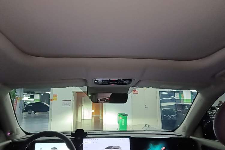 Used Leapmotor C11 2024 All-Electric 580 Luxury Edition Headliner