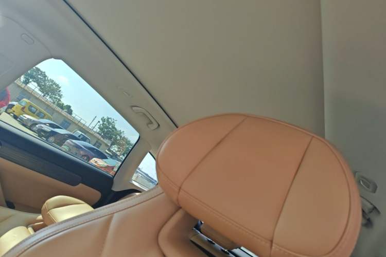 Used Leapmotor C11 2024 All-Electric 580 Luxury Edition Headliner