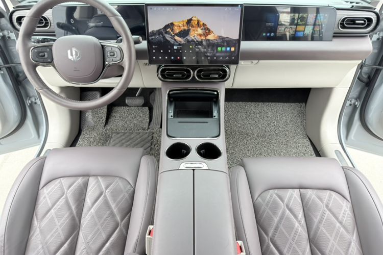 Used Leapmotor C11 2024 All-Electric 580 Luxury Edition Interior 2