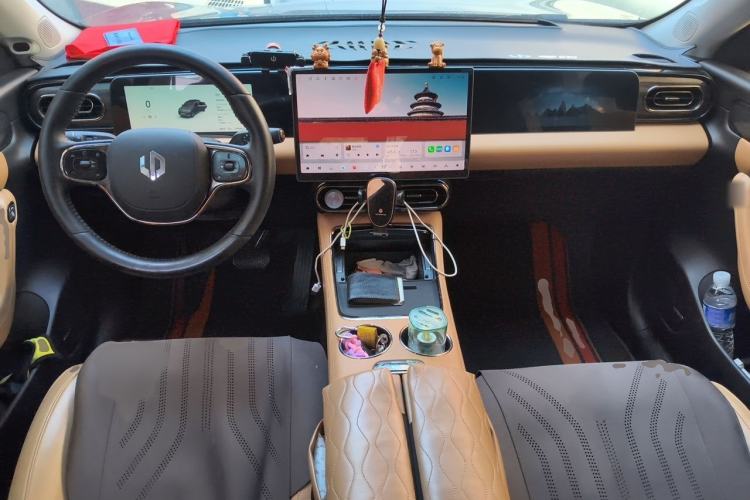 Used Leapmotor C11 2024 Range-Extended 300 Luxury Edition Interior 2