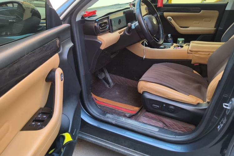 Used Leapmotor C11 2024 Range-Extended 300 Luxury Edition Interior 3