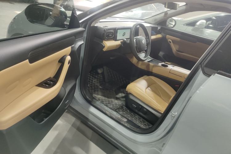 Used Leapmotor C11 2024 All-Electric 580 Luxury Edition Interior 3