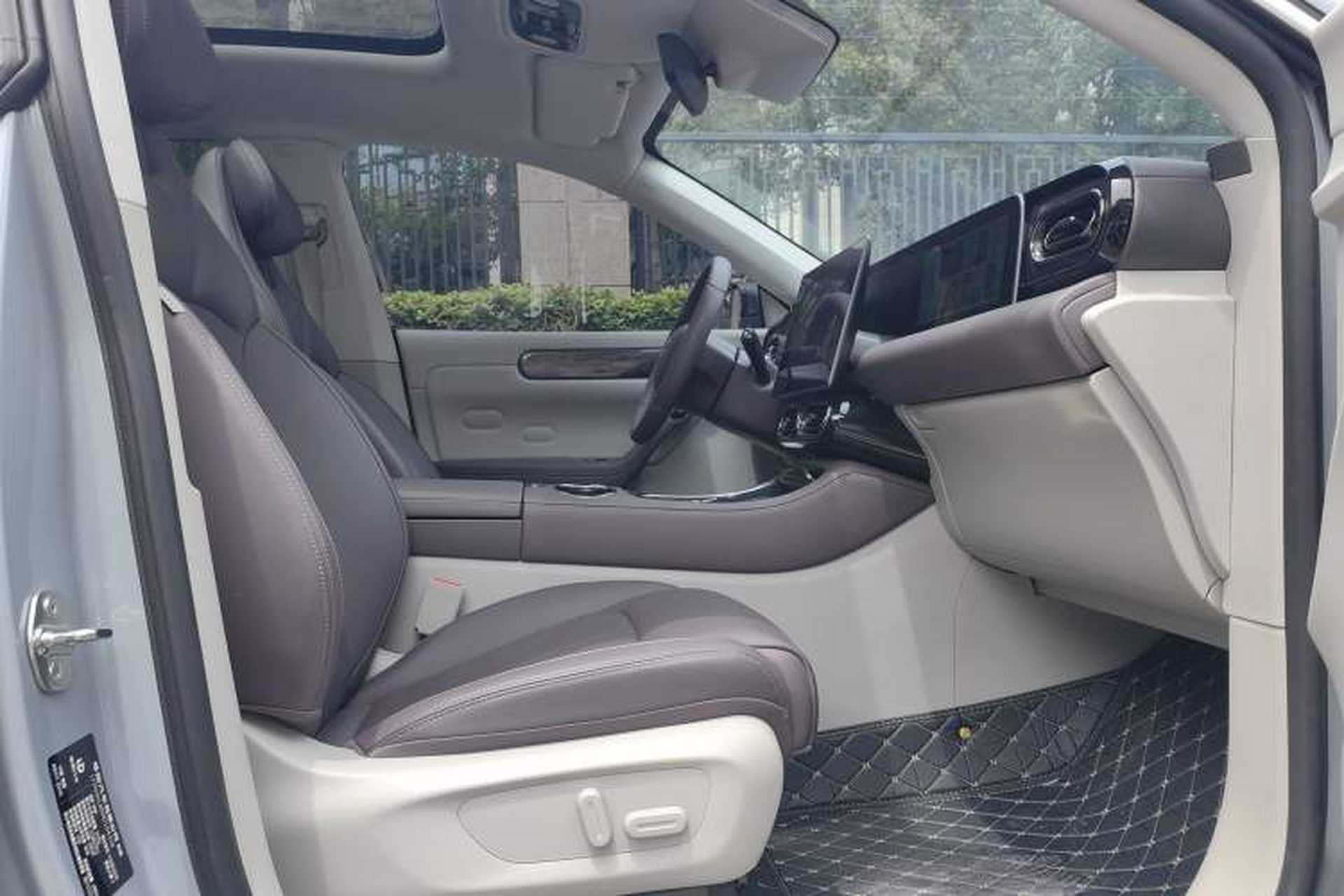 Used Leapmotor C11 2024 Range-Extended 300 Luxury Edition Interior 3