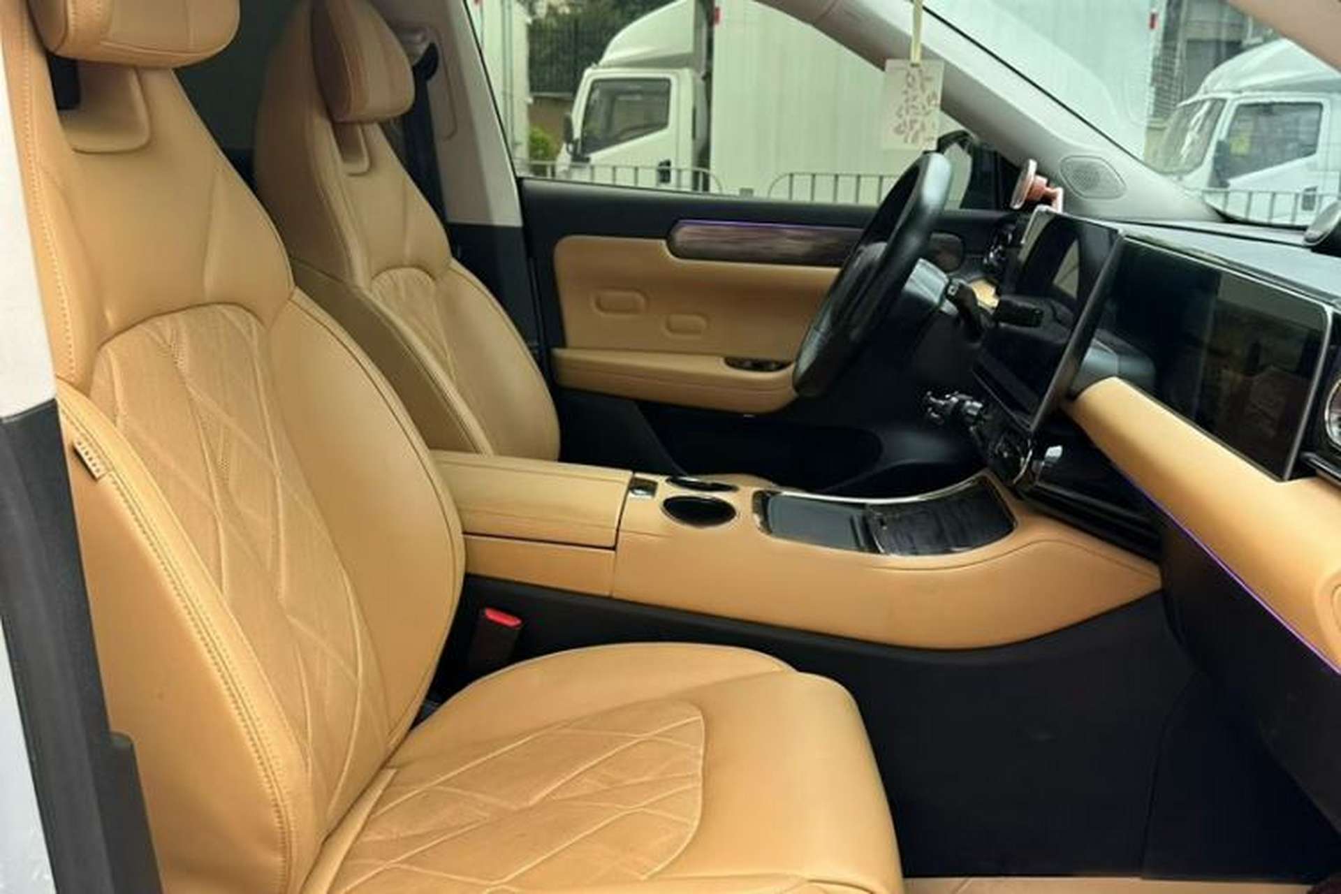 Used Leapmotor C11 2024 Range-Extended 300 Luxury Edition Interior 3