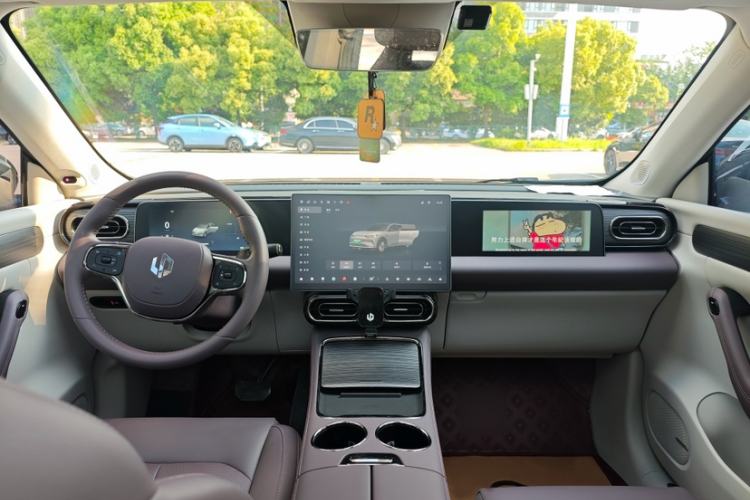 Used Leapmotor C11 2024 All-Electric 580 Luxury Edition Interior 4