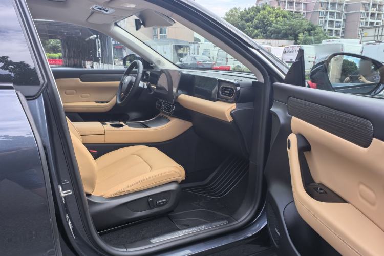Used Leapmotor C11 2024 All-Electric 580 Luxury Edition Interior 5