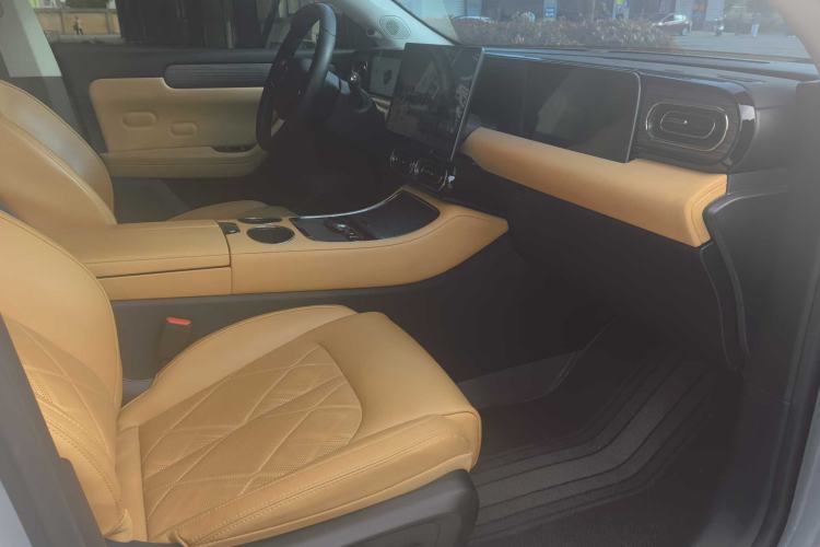 Used Leapmotor C11 2024 All-Electric 580 Luxury Edition Interior 5