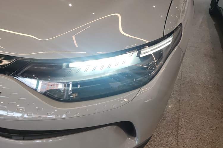 Used Leapmotor C11 2024 Range-Extended 300 Smart Enjoyment Edition Left Front Headlight