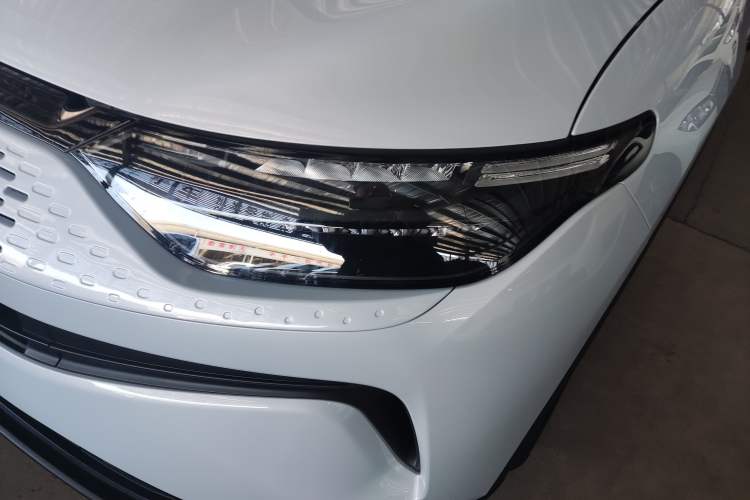 Used Leapmotor C11 2024 Range-Extended 200 Smart Enjoyment Edition Left Front Headlight