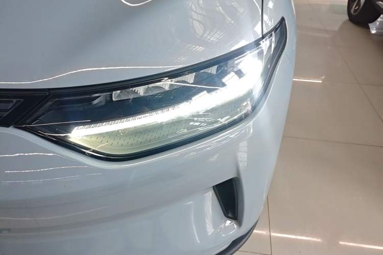 Used Leapmotor C11 2024 All-Electric 580 Luxury Edition Left Front Headlight
