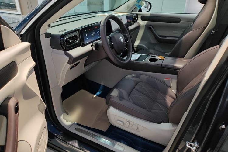 Used Leapmotor C11 2024 All-Electric 580 Luxury Edition Left Front Seat